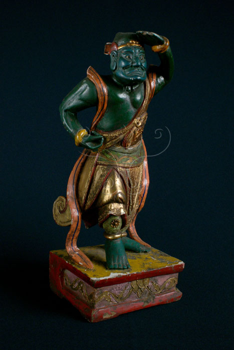Qianliyan, မာစူရဲ့ဘုရားကျောင်းမှာ တည်ထားသော Qianliyan နဲ့ မာစူရဲ့ ပုလ္လင်ပုံကြီးများ၊ အပြင်မှာ သူ့ရဲ့ ဘုရားကျောင်းအပြင်မှာ အရာဝတ္ထုအားလုံးကို မြင်နိုင်တဲ့ သဘာဝဘေးကင်းမဲ့သော အစွမ်းကိုလည်း ထင်ရှားပုံပြပေးသည်။
