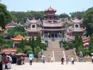 မေကျဉ်းမဇူဘုရားကျောင်း