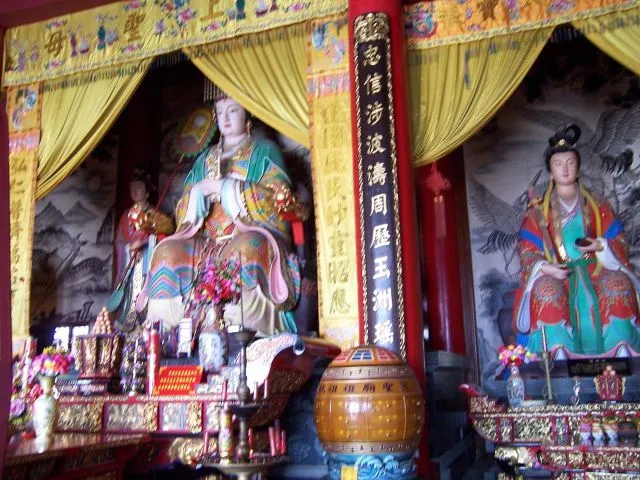 မေကျဉ်းမဇူဘုရားကျောင်း
