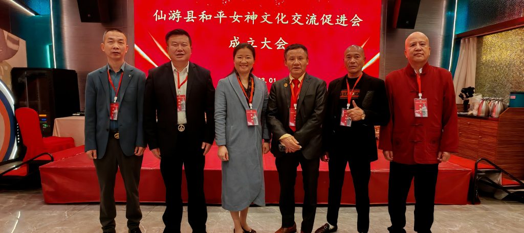 လိုဖူကျင်း၊ စိုင်းချမ်းဟွန်း၊ ဟက်ယွန်းလီ၊ ဦးဇူလွင်ဘိုင်း၊ ဦးလီဝန်ချီး၊ ဦးဇာင်ကုန်းရုံ (မှ ဘယ်မှ ညာသို့ အစီအစဉ်)